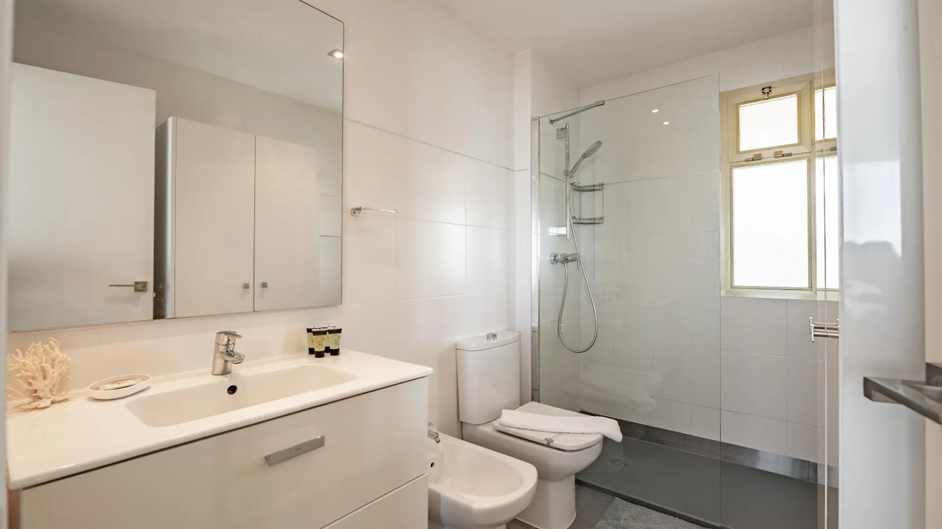 Oleholidays 843 Romana Playa Primera Linea De Playa Marbella 0*,  Spanien