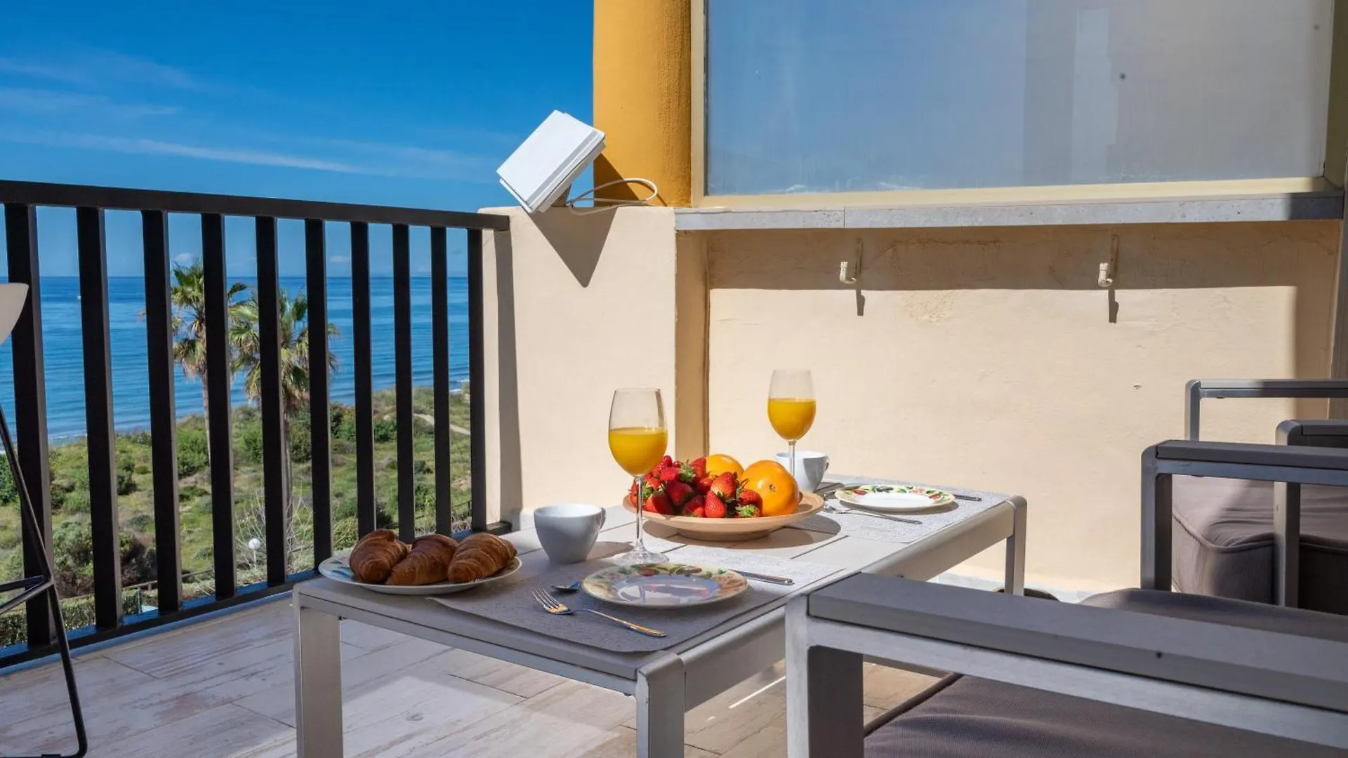 Appartement Oleholidays 843 Romana Playa Primera Linea De Playa Marbellac