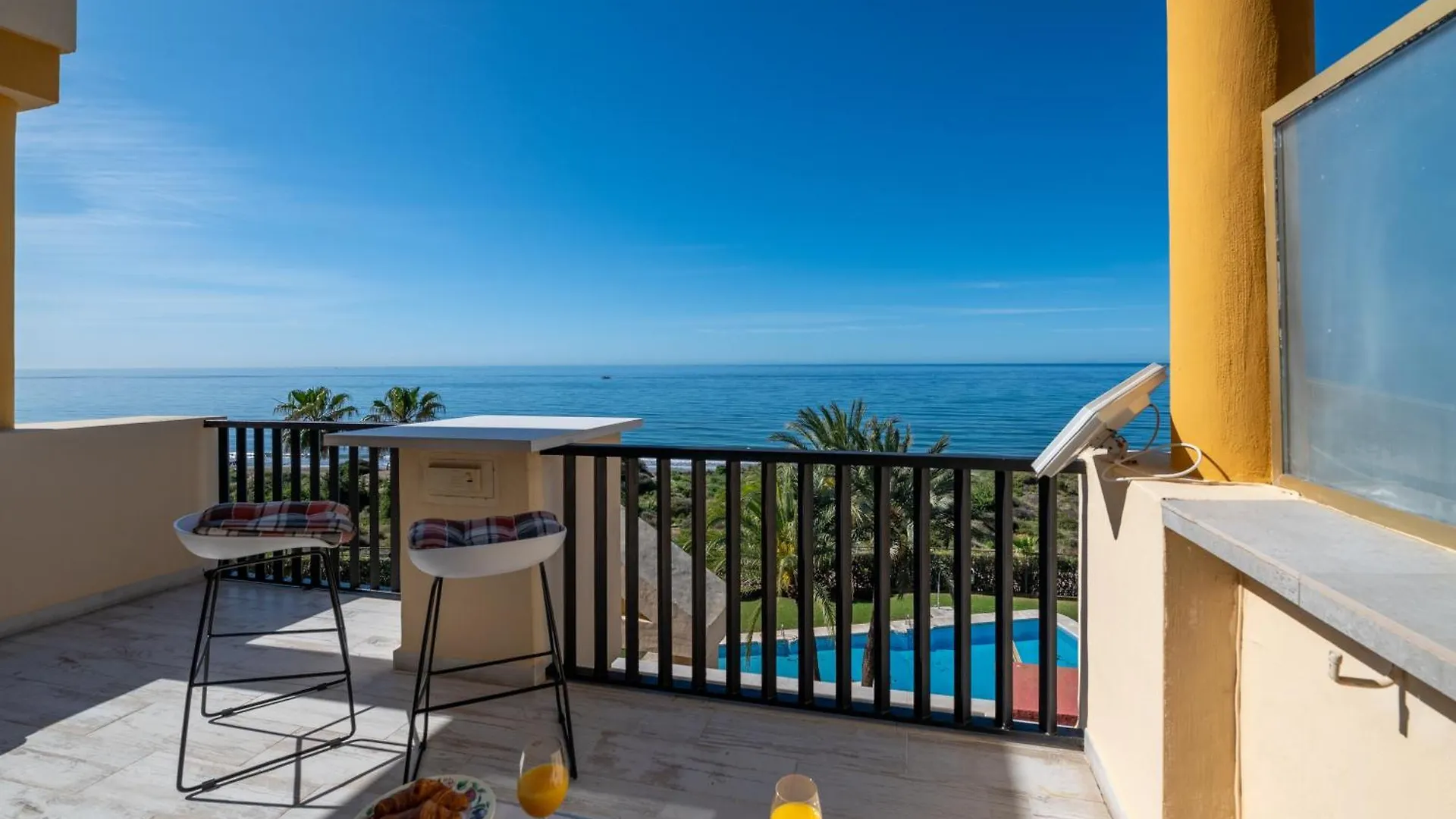 Oleholidays 843 Romana Playa Primera Linea De Playa Marbella 0*,